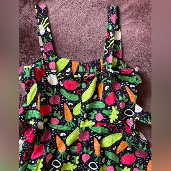 Eva Rose Vegetable Print Sundress • Size M - Picture 8 of 16
